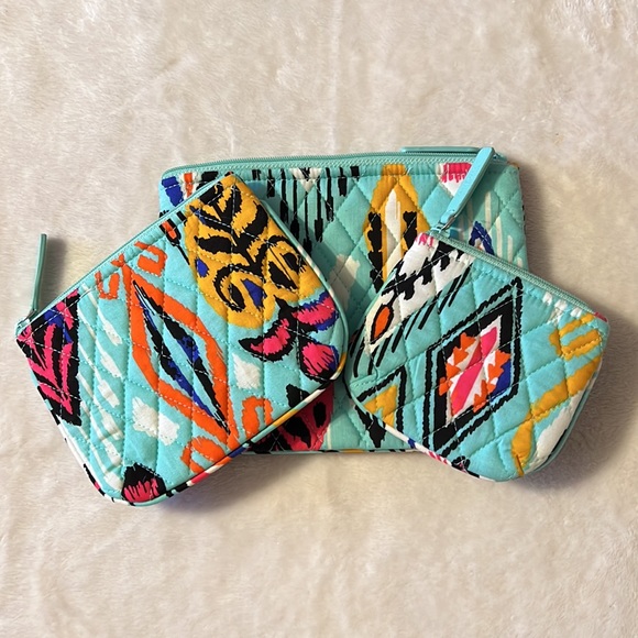 Set of 3 Colorful Vera Bradley zipper cosmetic make up bags in different sizes - Picture 1 of 6